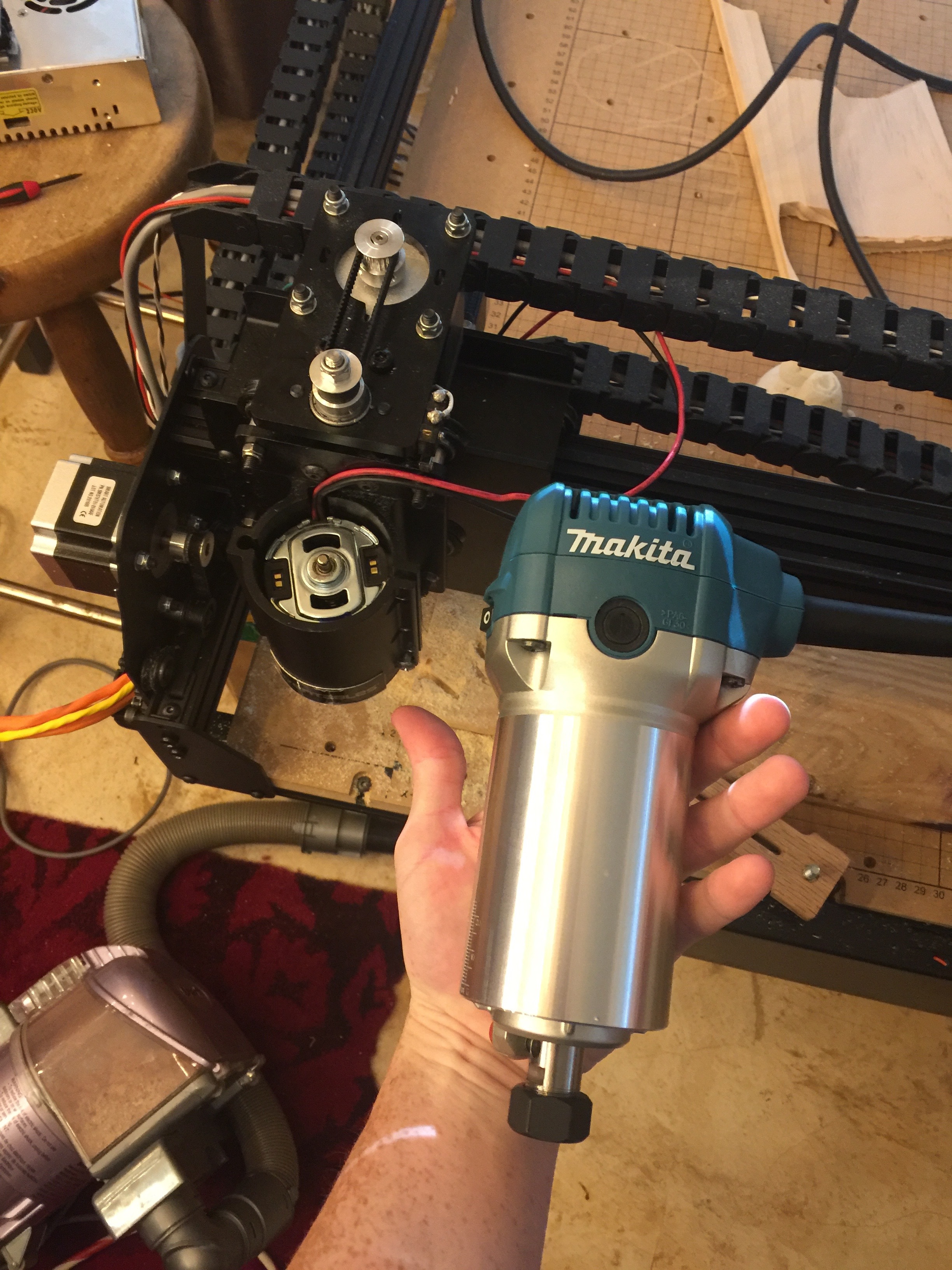 Easel Spindle (to Dewalt 611) control not working [Resolved